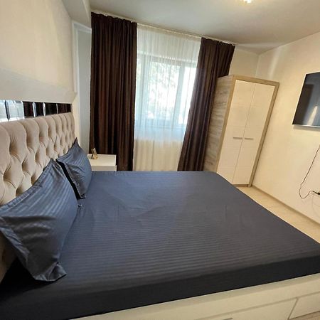 Discret Apartament One Targoviste Bagian luar foto