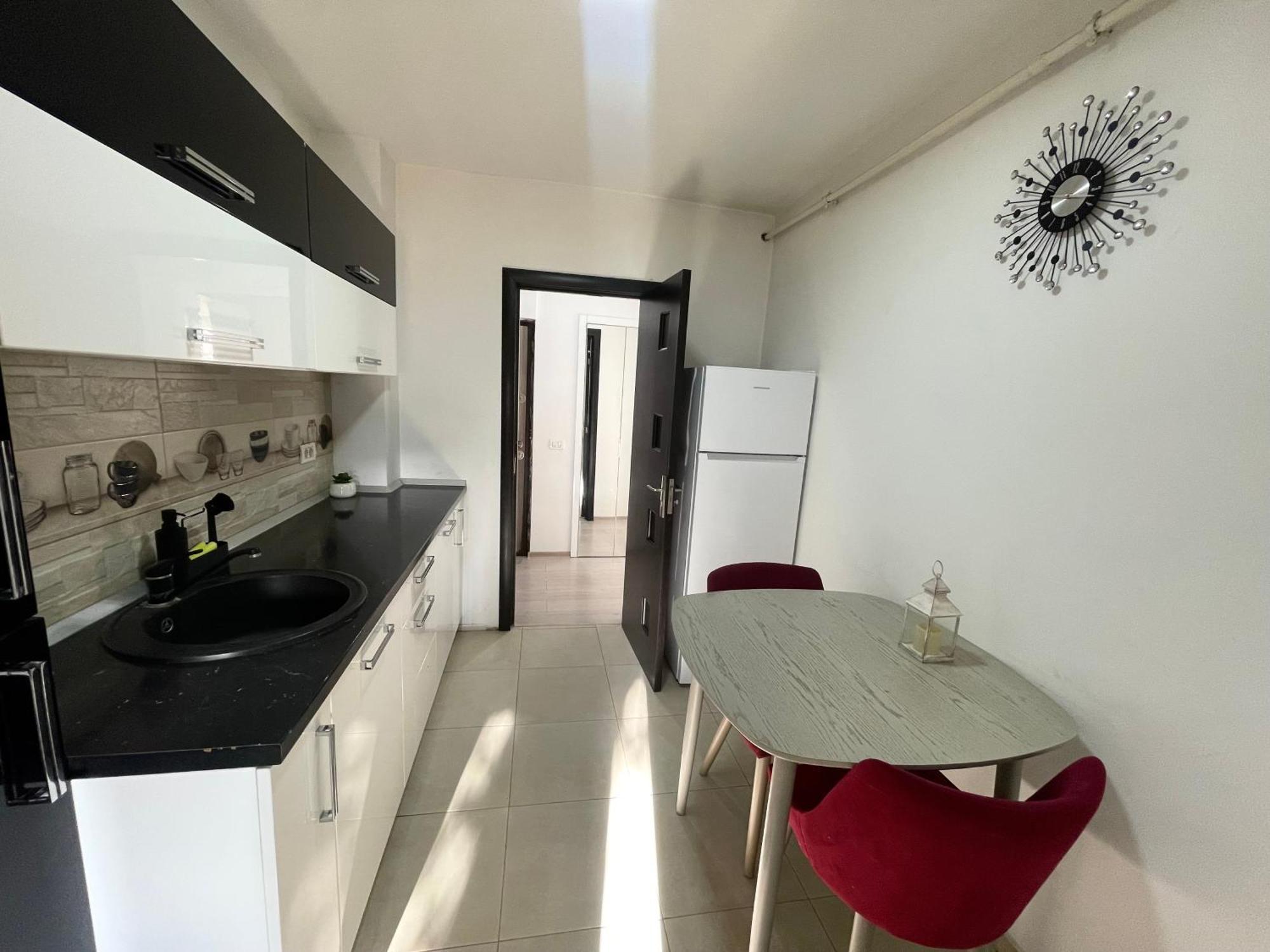 Discret Apartament One Targoviste Bagian luar foto