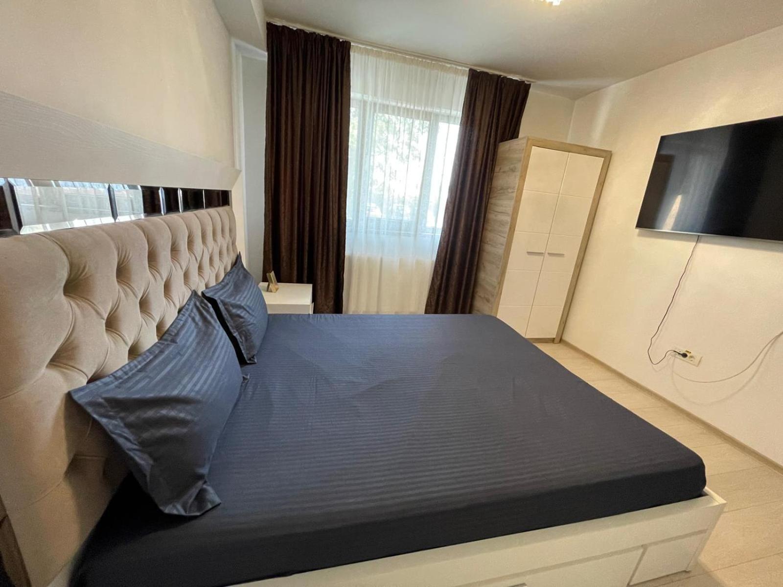 Discret Apartament One Targoviste Bagian luar foto